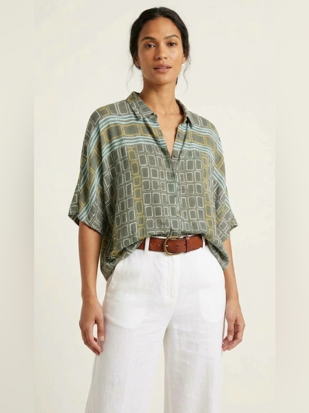 Nile Vintage Short Sleeved Geometric Blouse in Green, Blue & Yellow (Size Small)